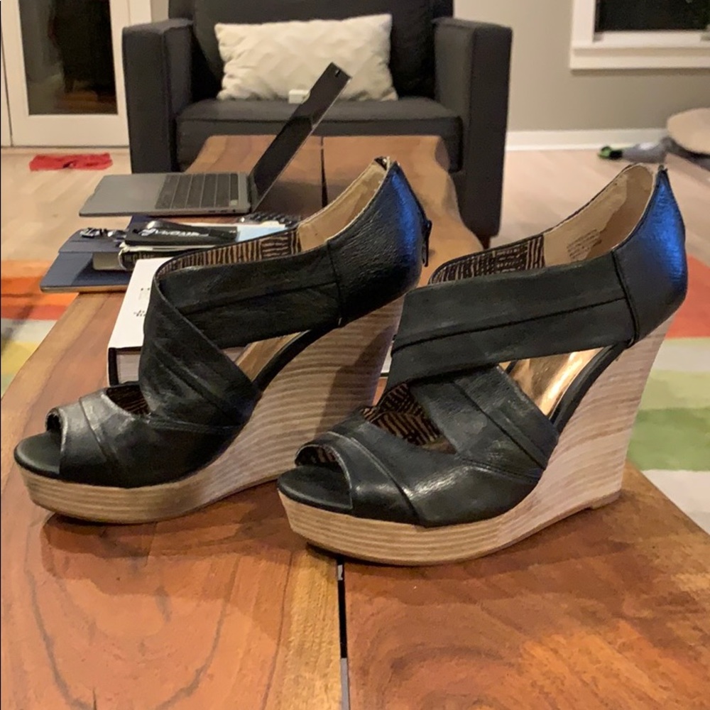 Seychelles, black wedges (8.5)